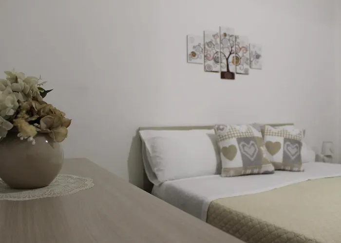 Chez Les Soeurs Apartment Pompei